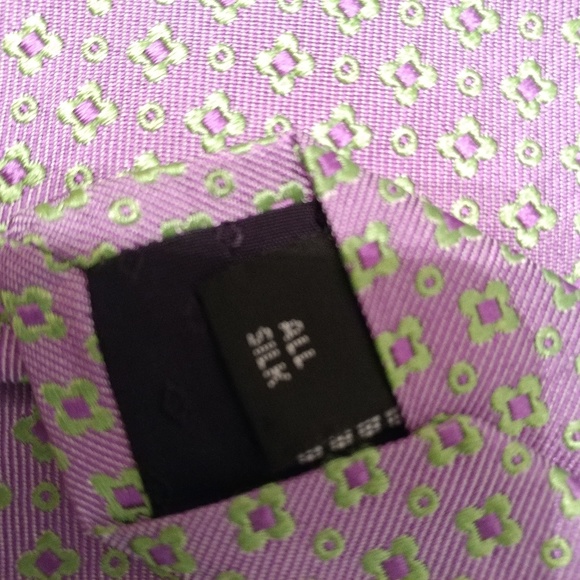 Executive Collection Tie by Tom James - Picture 6 of 10